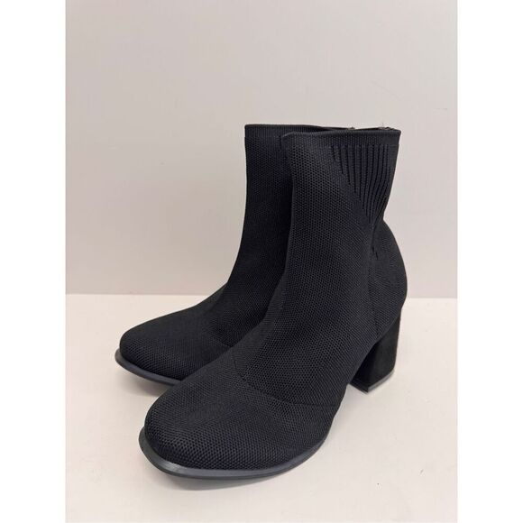 MIA Stretch Boots Size 8 Black Block Heel Ankle Booties Pull On Style NEW - Picture 2 of 9